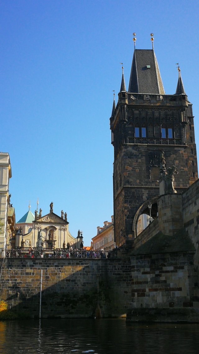 charles-bridge-prague-praha-by-boat-hilarski.jpg