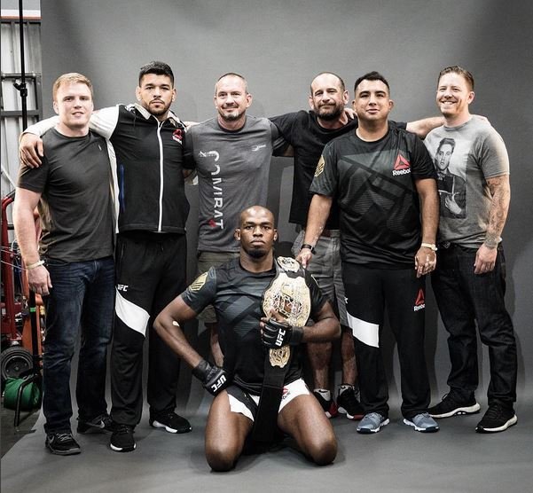 Jon-Jones-Team.JPG