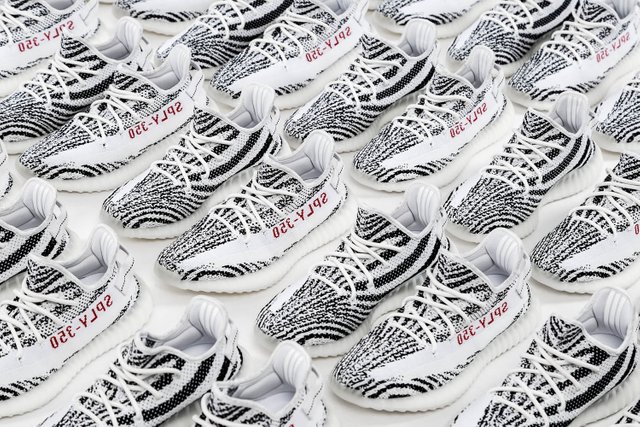 http---hypebeast.com-image-2017-06-yeezy-zebra-adidas-confirmed-hackers-china-fight-video-1.jpg