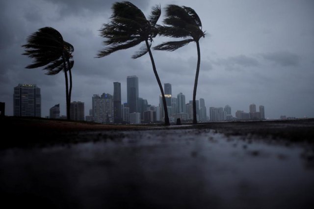 Huracán Irma miami.jpg