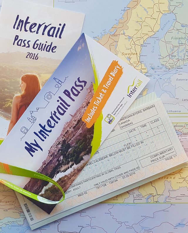 Interrail_Pass_with_accompanying_Pass_Cover_and_Pass_Guide.jpg