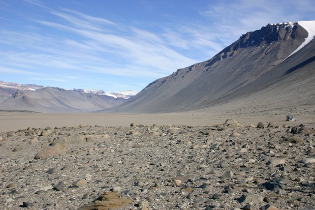 Wright_Valley_From_Bull_Pass.jpg