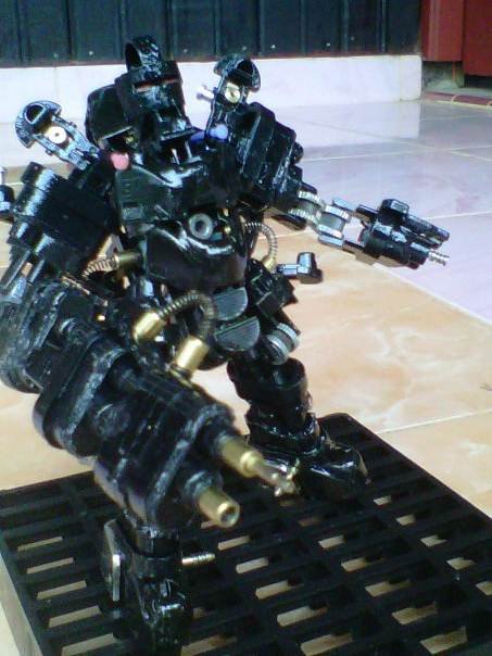 robot-iron-man-mengagumkan-dari-korek-api-gas-25.jpeg