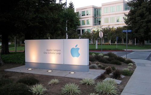 apple-headquarters-one-infinite-loop-photo-thanks-to-flickr-user.jpg