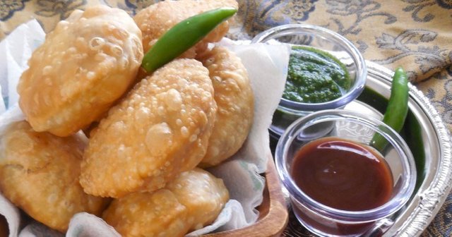 Featured-image-khasta-kachori-720x378.jpg