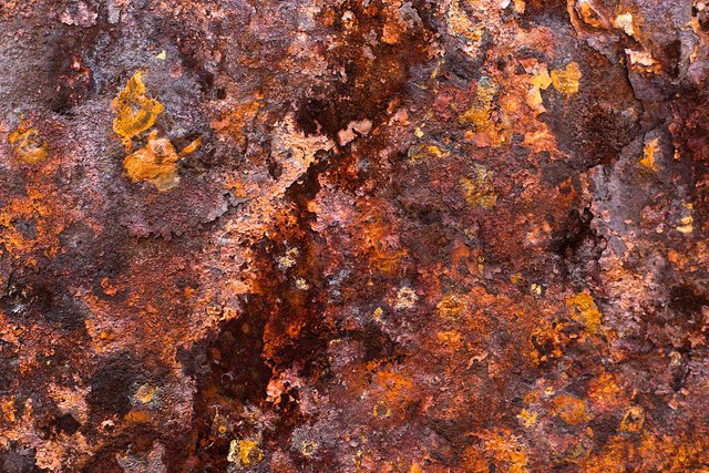 1200px-Rust_on_iron.jpg