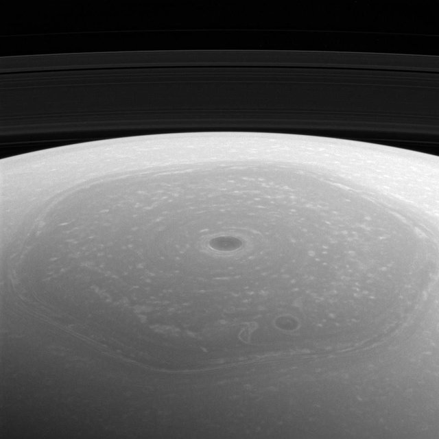 saturn-north-pole.jpg