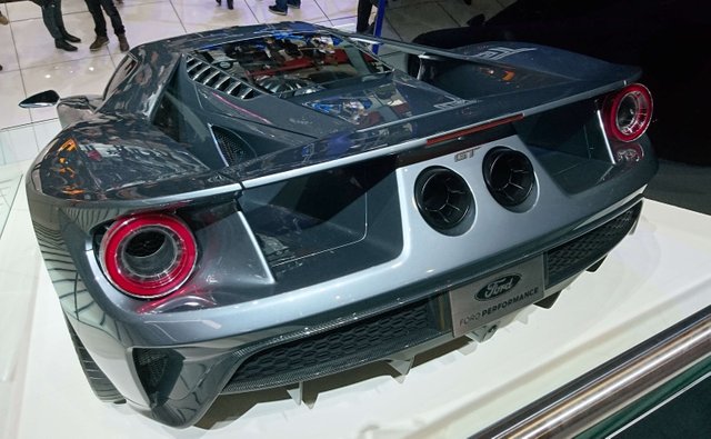 Ford GT 04x.jpg