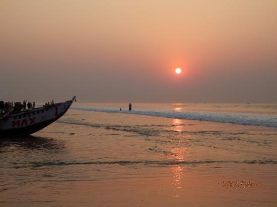 sunrise-on-puri-sea-beach.jpg