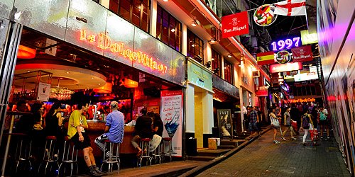 2.2.1.1-Lan-Kwai-Fong_03b.jpg