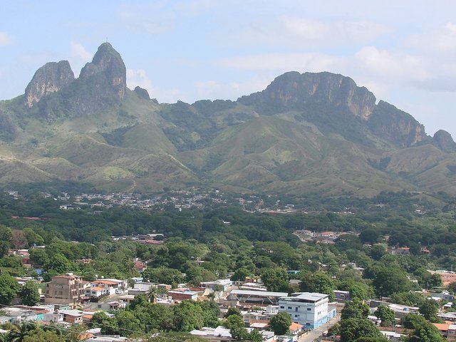1200px-Panorama_de_San_Juan_de_los_Morros.jpg