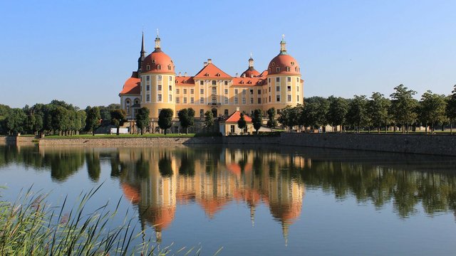 moritzburg-84299_1280.jpg