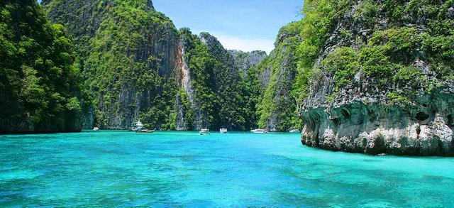 phi-phi-island-thailand-3.jpg