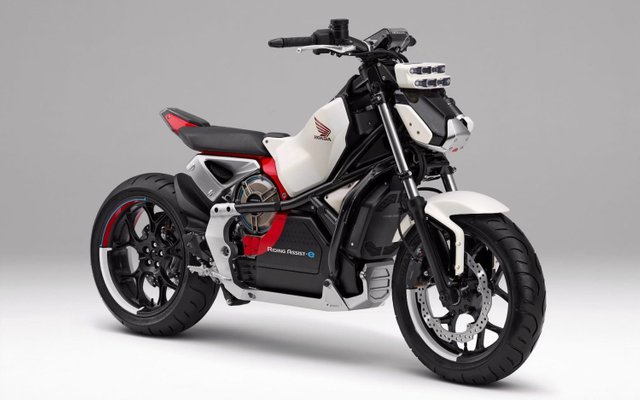 honda-introduces-riding-assist-e-self-balancing-electric-motorcycle.jpg