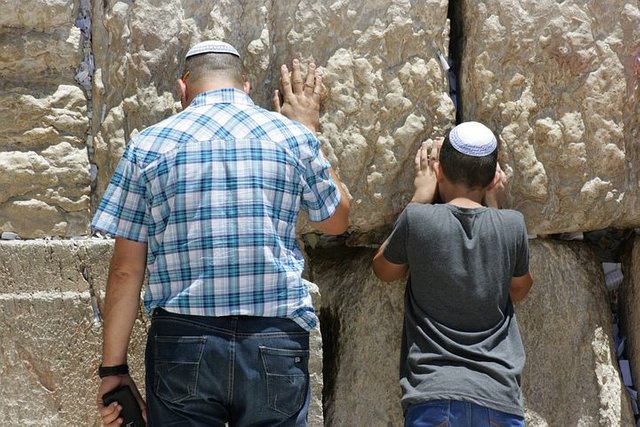 wailing-wall-776369__480.jpg