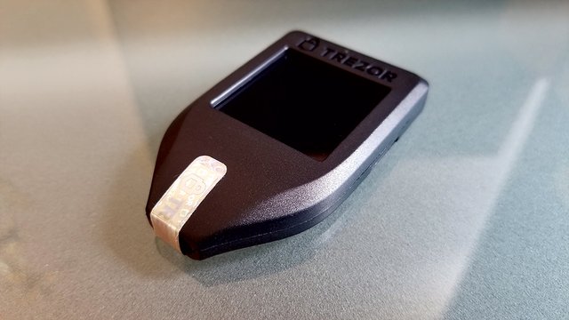 trezor.jpg