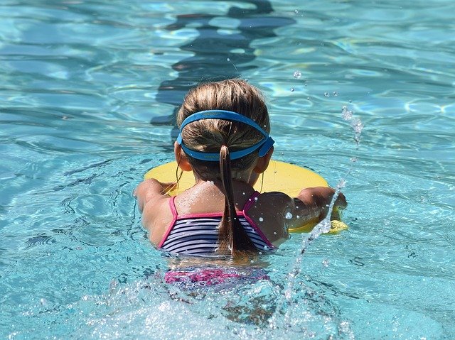 young-swimmer-2494904_640.jpg
