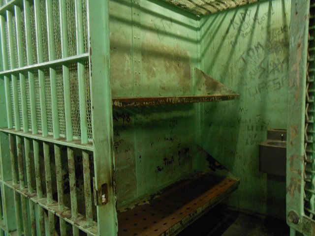 penitentiary-429634_1280.jpg