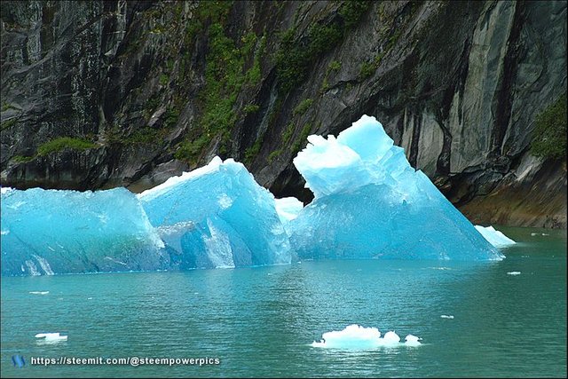 Alaska-Glaciers_05_SteemPowerPics.jpg