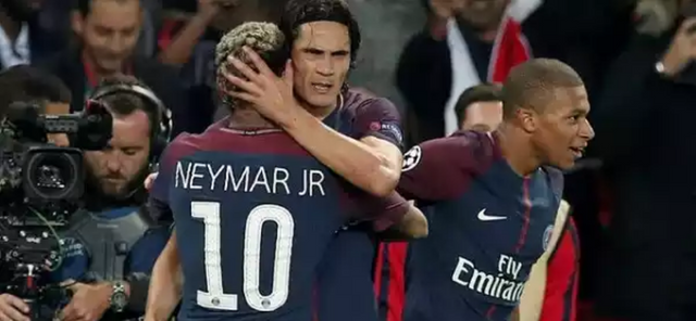 Neymar-Cavaniyara did not allow Bayern to.png