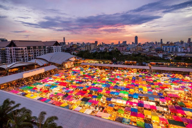 Chatuchak-Market-Bangkok.jpg