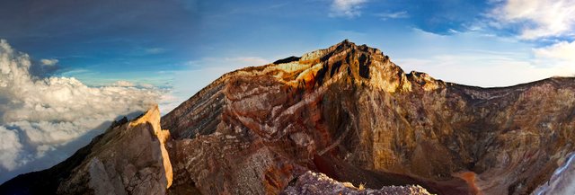 agung-crater.jpg