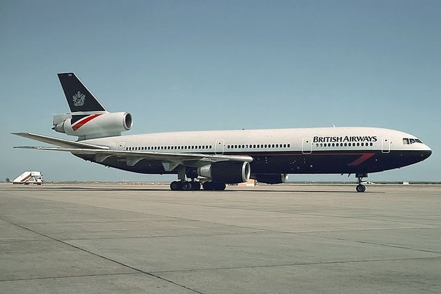 McDonnell_Douglas_DC-10-30,_British_Airways_JP5898933.jpg