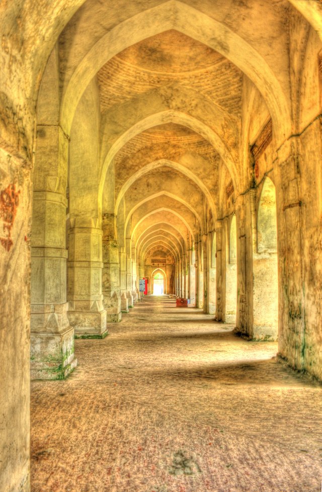 Shait-Gumbad-Mosque-Inside-View.jpg