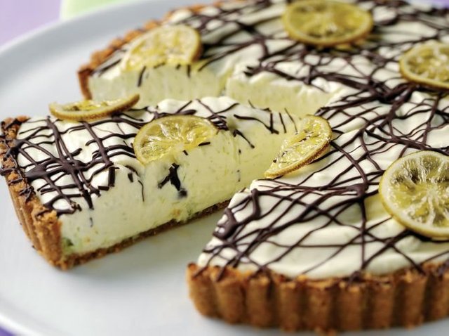 Key_Lime_Pie_670_500_84_int_c1.jpg