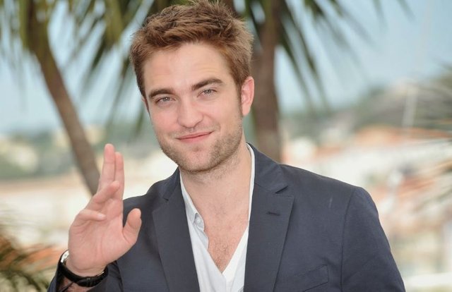 Robert-Pattinson-1.jpg