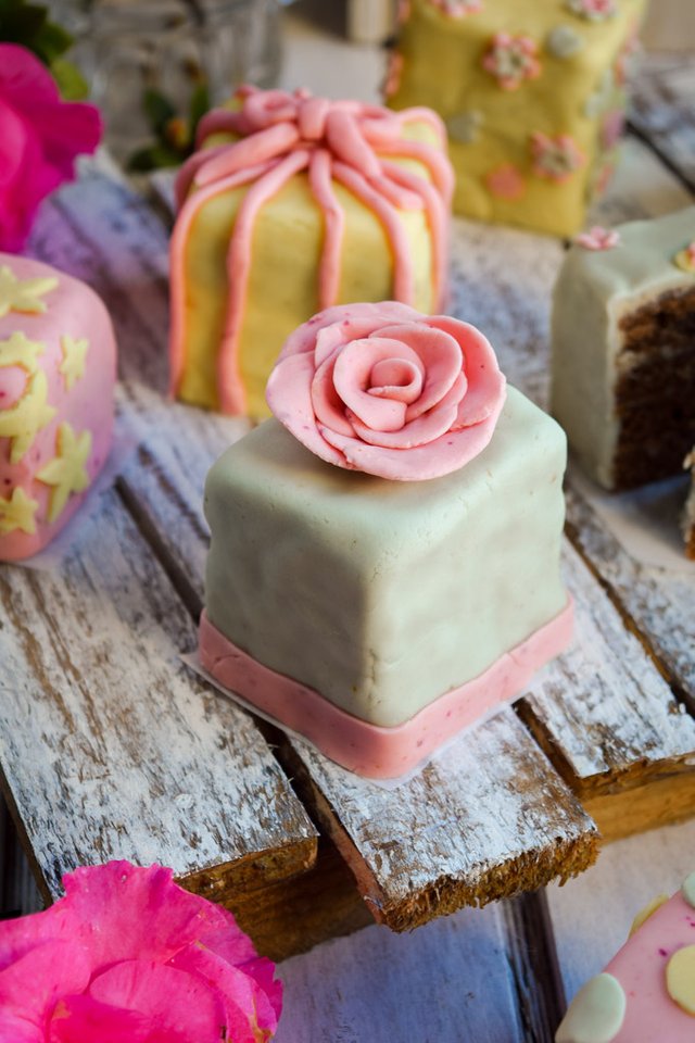 All-Natural Marshmallow Fondant + Mini Layer Cakes.jpg