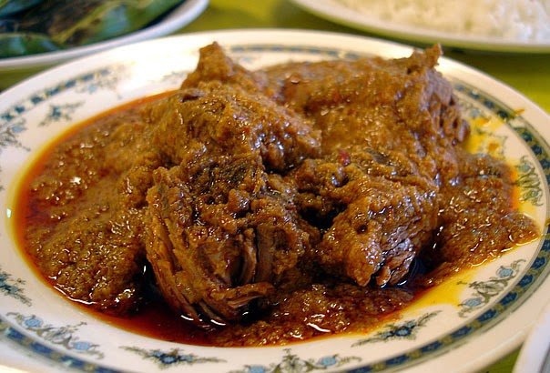 rendang daging sapi khas padang.jpg