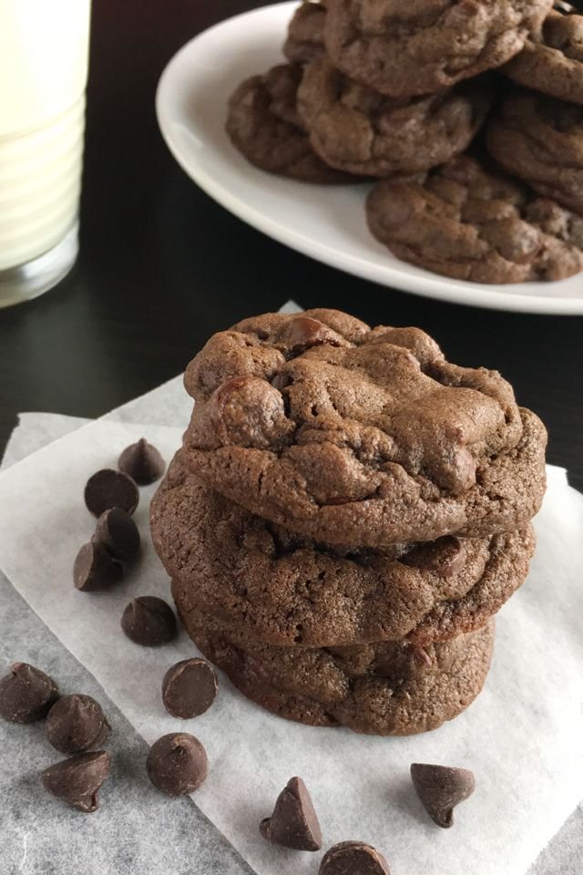 chocolate-chocolate-chip-cookies-640x960.jpg