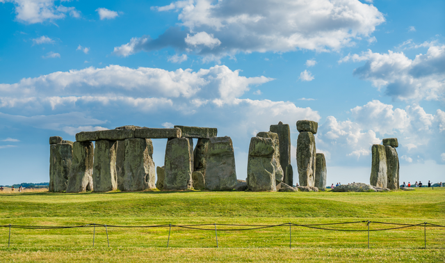 Stonehenge, England, UK. Sony A7rII, Sony 24-70mm f/4 at 70mm, ISO 100, f/8, 1/250th. Edited only in Lightroom.