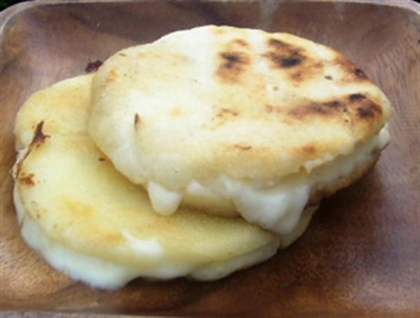 arepas-yuca-1.jpg