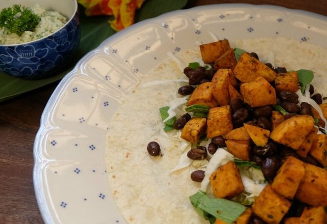 Sweet-Potato-and-Black-Bean-Wrap-with-Parsley-Cashew-Sauce.jpg