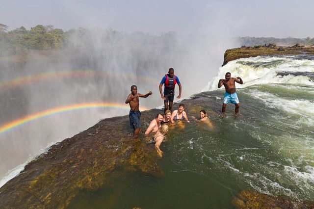 _visitors-in-devils-pool-at-lip-of-victoria-falls.jpg