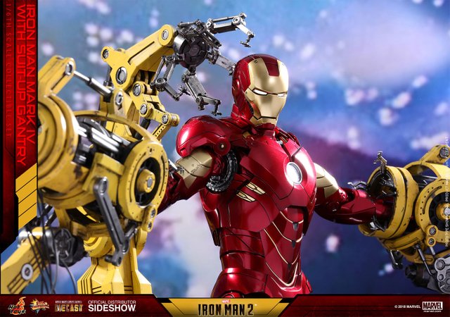 marvel-iron-man-2-iron-man-mark-4-with-suit-up-gantry-sixth-scale-collectible-set-hot-toys-903100-01.jpg