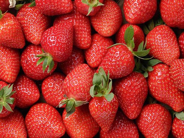 sugarinstrawberries.jpg