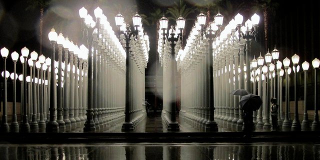 o-CHRIS-BURDEN-ARTIST-facebook.jpg