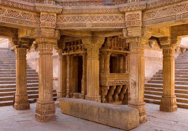 carnival-festival-of-adalaj-ni-vav.jpg