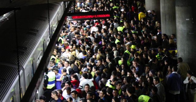 Metrô-cheio.jpg