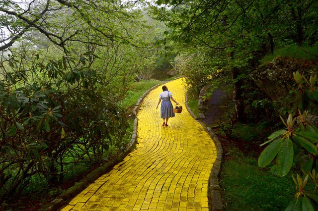 yellowbrickroad.jpg