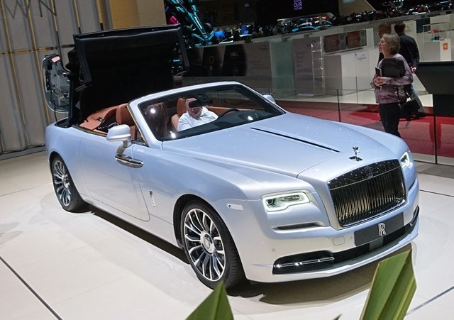 RR Wraith 01.jpg