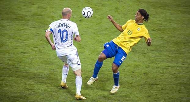 ronaldinho-vs-zidane-who-is-the-greatest-maestro.jpg