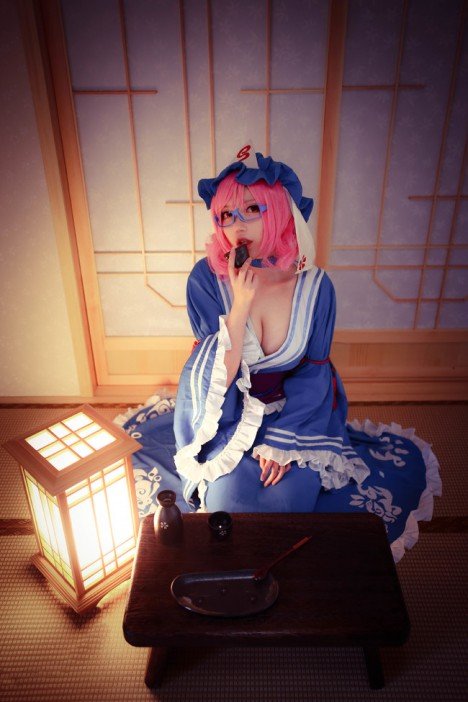 SaigyoujiYuyuko-Cosplay-Megane-8-468x702.jpg