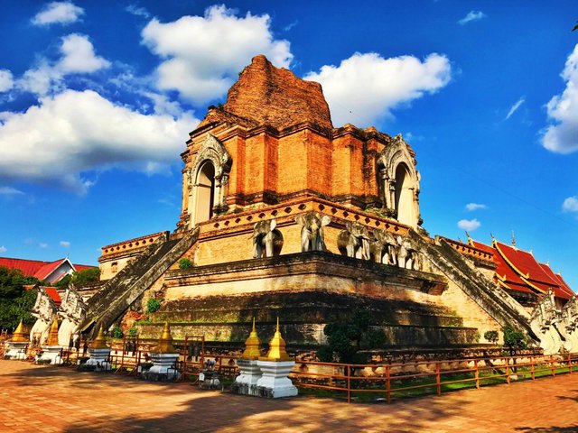 ChiangMaiPSTemple.JPG