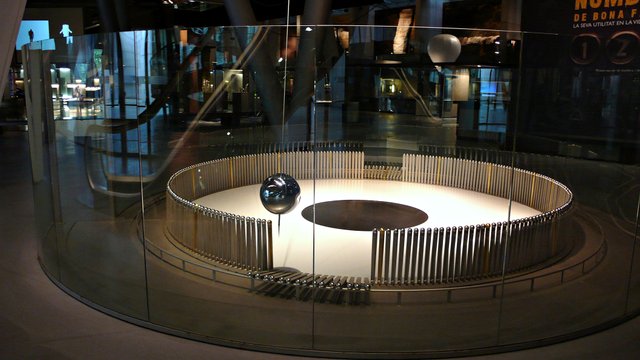 Pendulo_cosmocaixa-2009.JPG