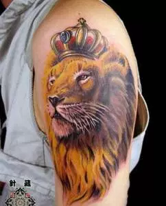 Top 10 Lion Tattoos For Men In 2023