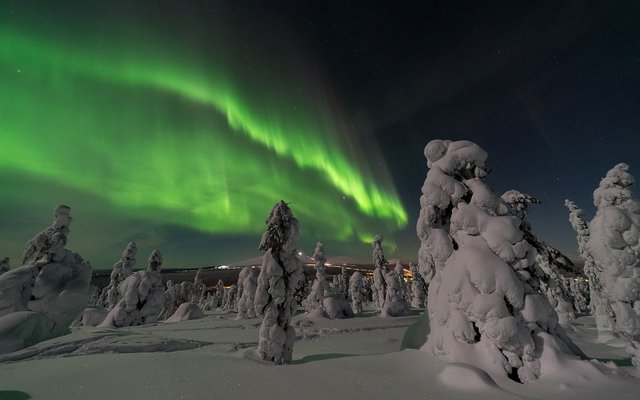 aurora-borealis-2959663_1280.jpg